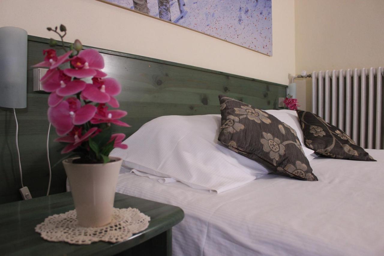 Albergo Ristorante Cacciatori Auronzo di Cadore Bagian luar foto