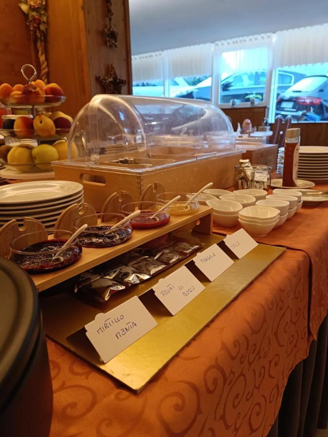 Albergo Ristorante Cacciatori Auronzo di Cadore Bagian luar foto