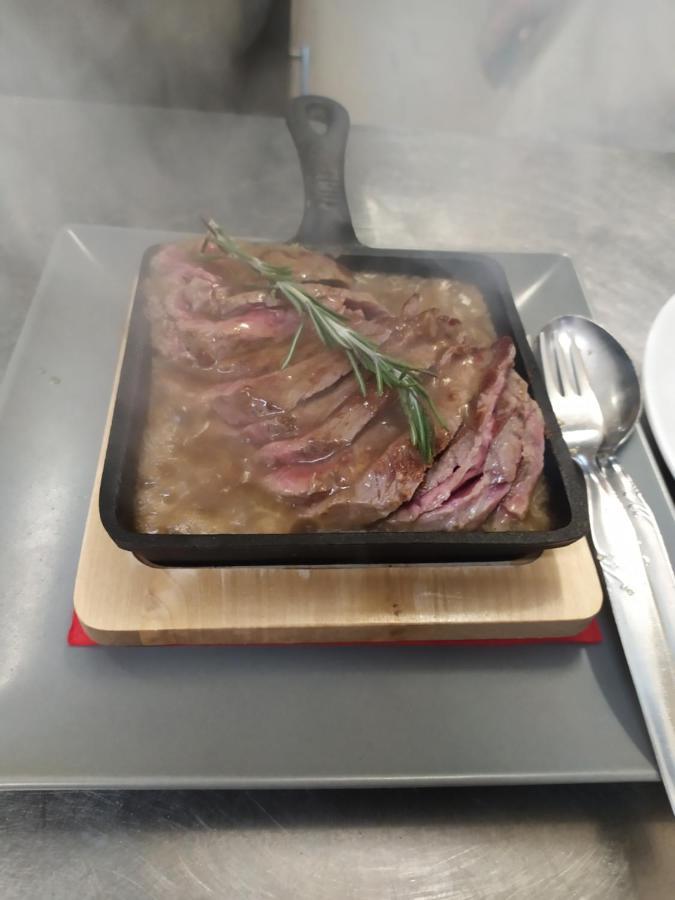 Albergo Ristorante Cacciatori Auronzo di Cadore Bagian luar foto