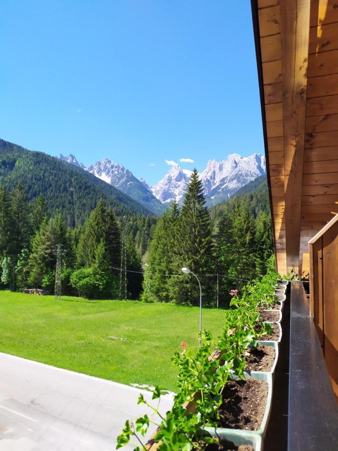 Albergo Ristorante Cacciatori Auronzo di Cadore Bagian luar foto