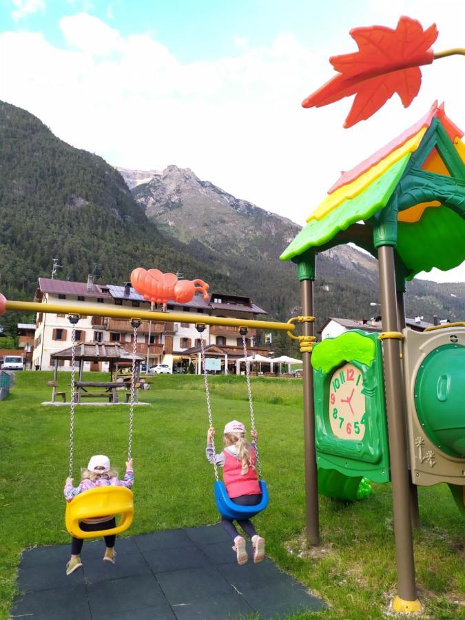 Albergo Ristorante Cacciatori Auronzo di Cadore Bagian luar foto